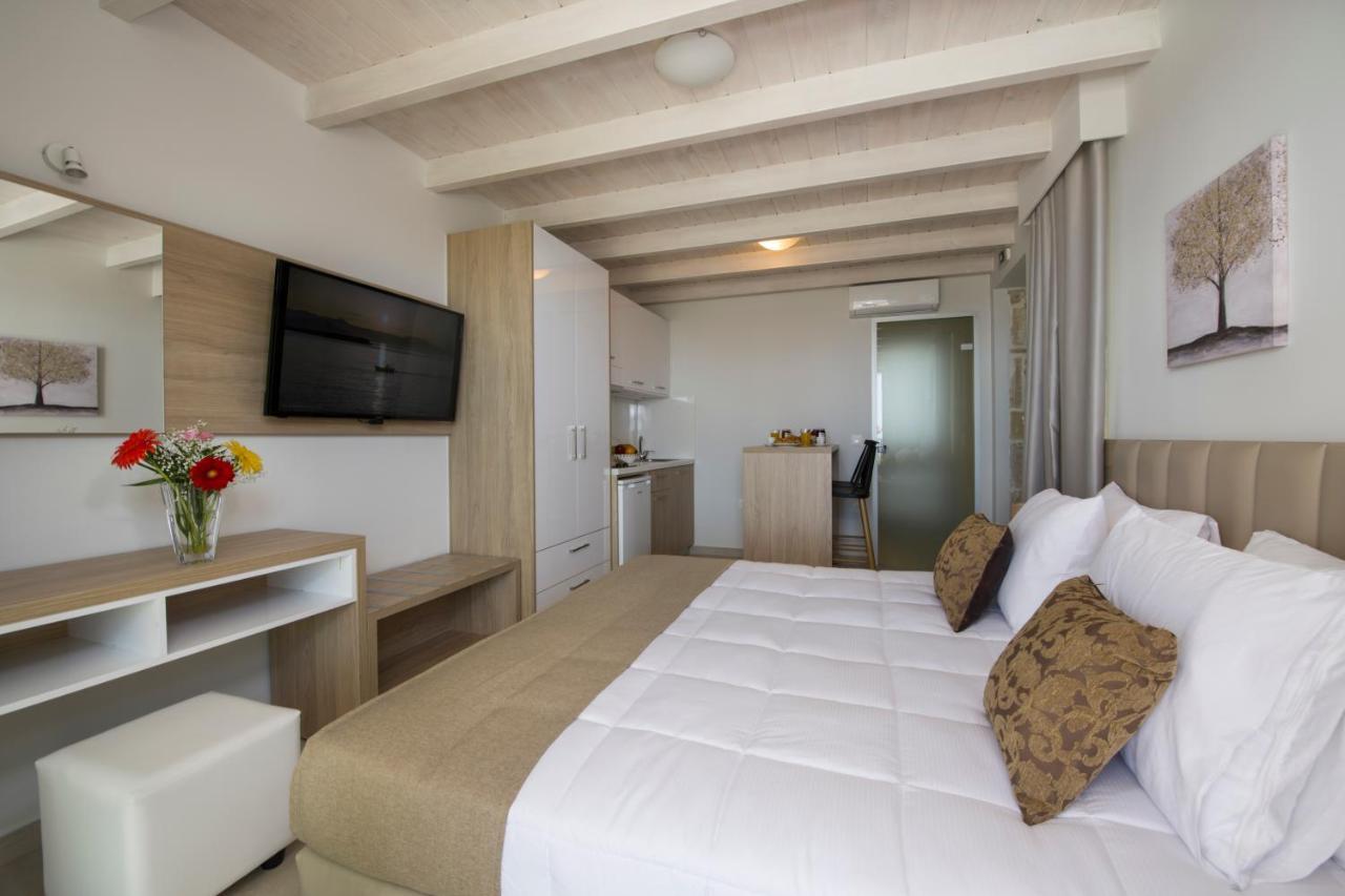 Petras Resort Фаласарна Екстер'єр фото